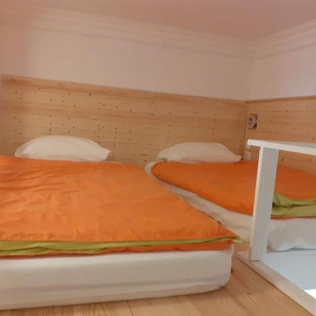 Moradia Em Vila Da Cidade Villa Lissabon Buitenkant foto